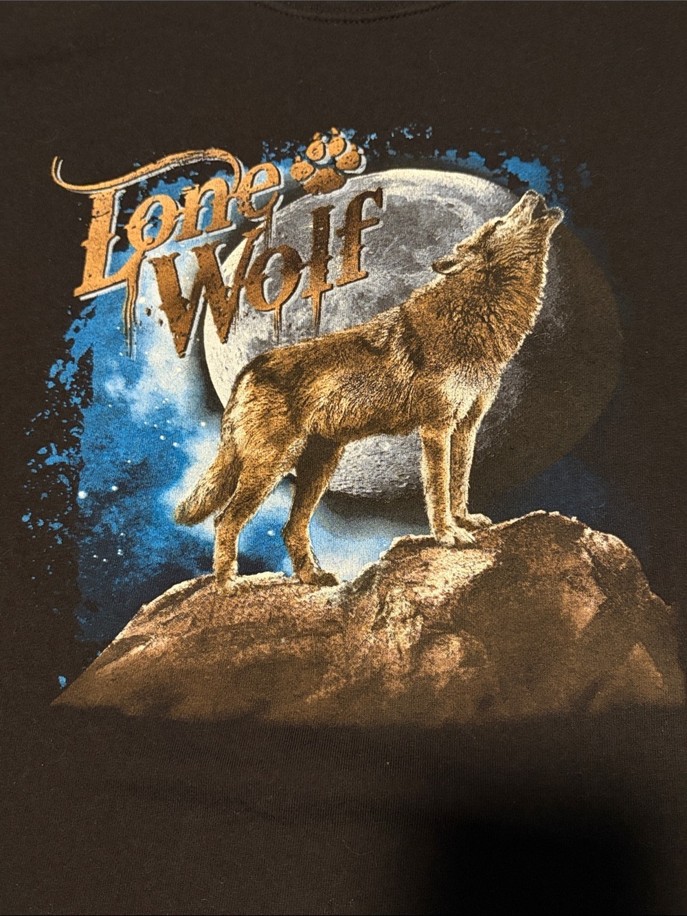 Lifestyle Classics Lone Wolf Howling Graphic T-Shirt size M